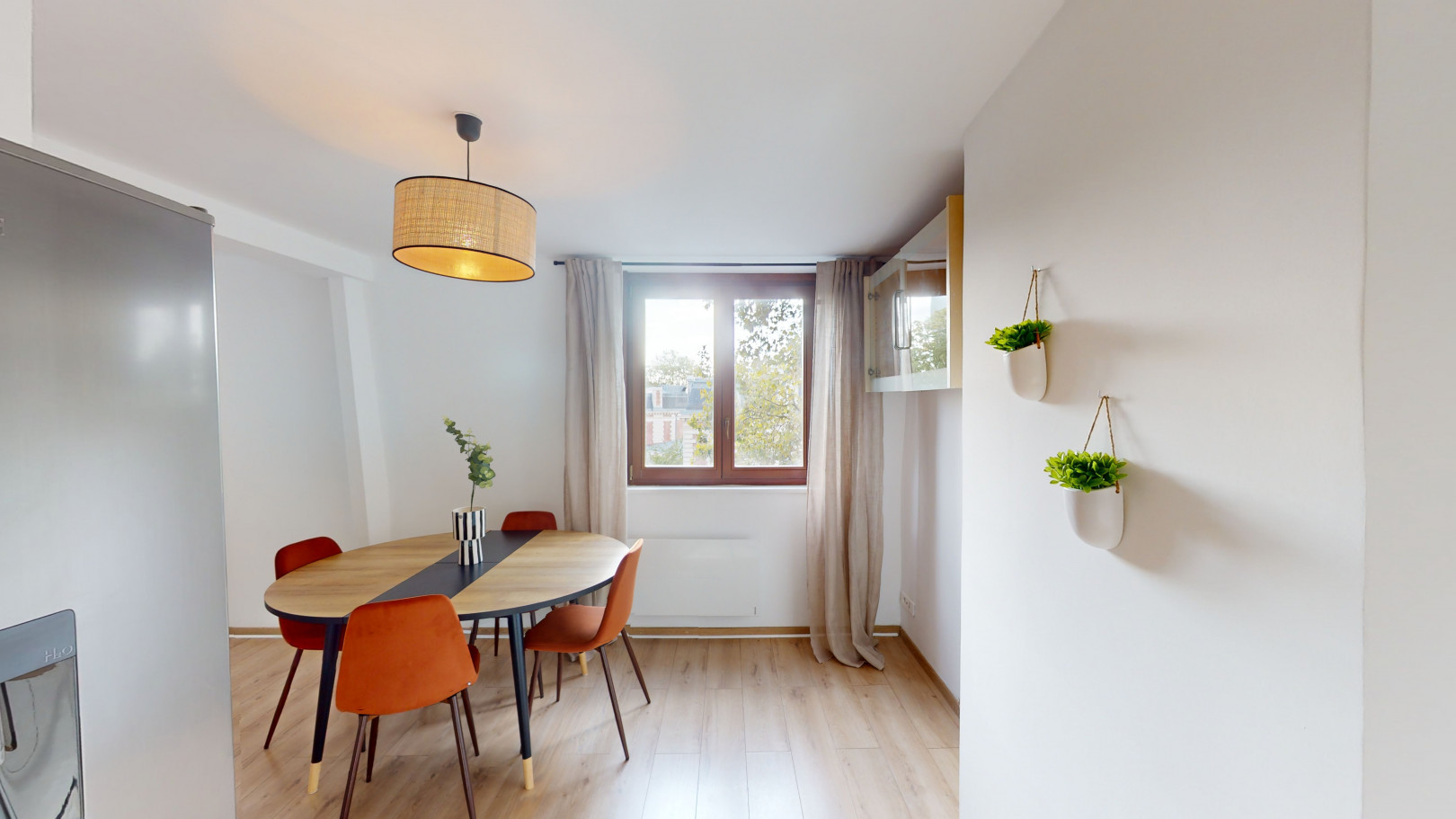 
                                                Location
                                                 Appartement 2 pièces rénové et meublé à Lille