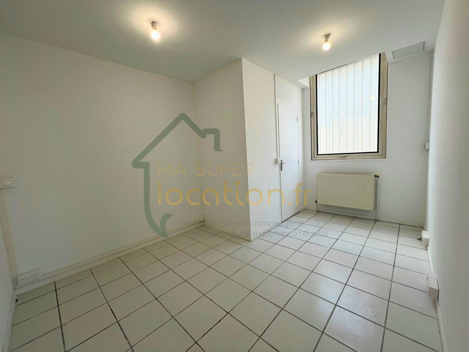 
                                                Location
                                                 Appartement 2 pièces ST-QUENTIN