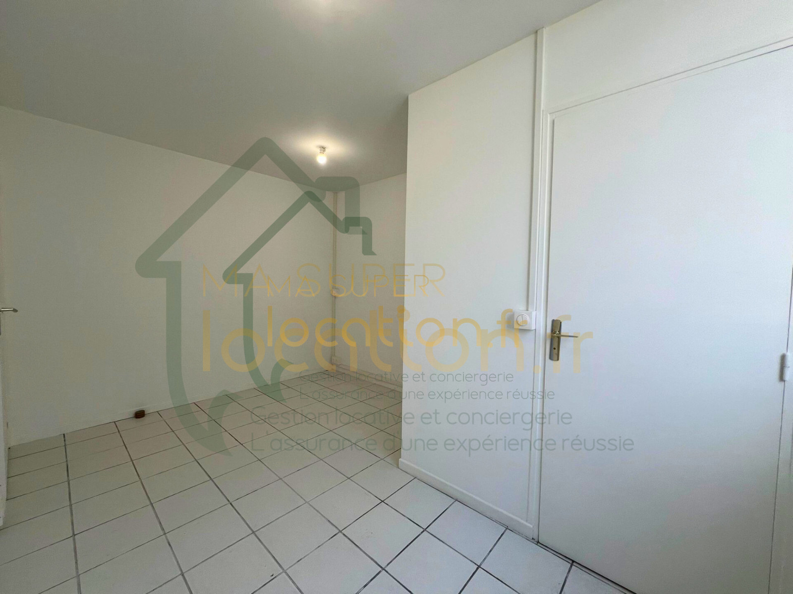 
                                                Location
                                                 Appartement 2 pièces ST-QUENTIN