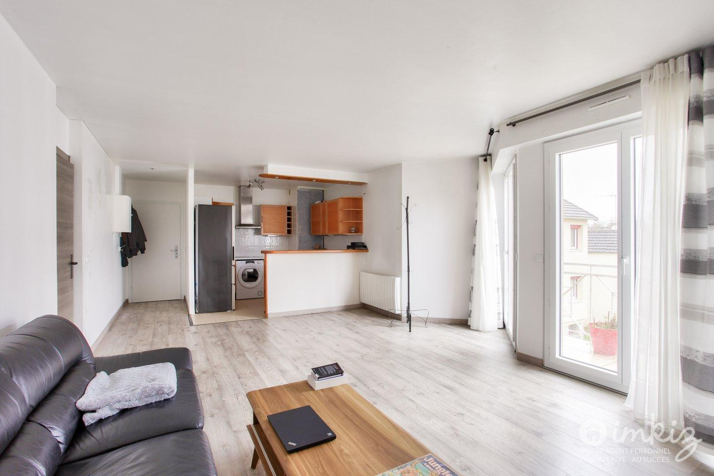 
                                                Vente
                                                 Appartement 3 pièces