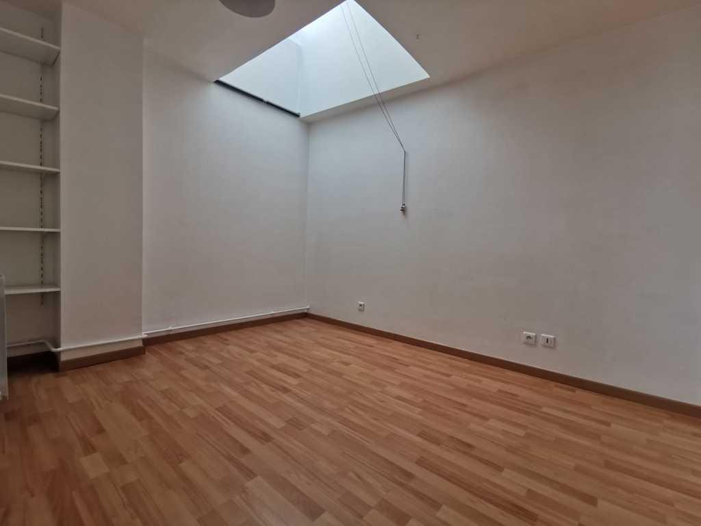 
                                                Vente
                                                 Appartement 3 pièces