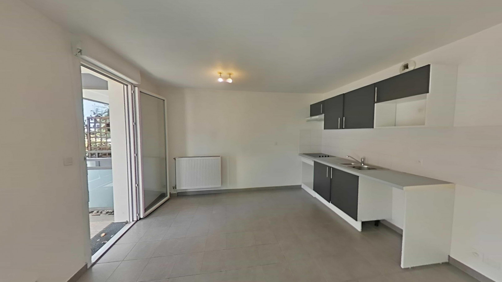 
                                                Vente
                                                 Appartement 3 pièces