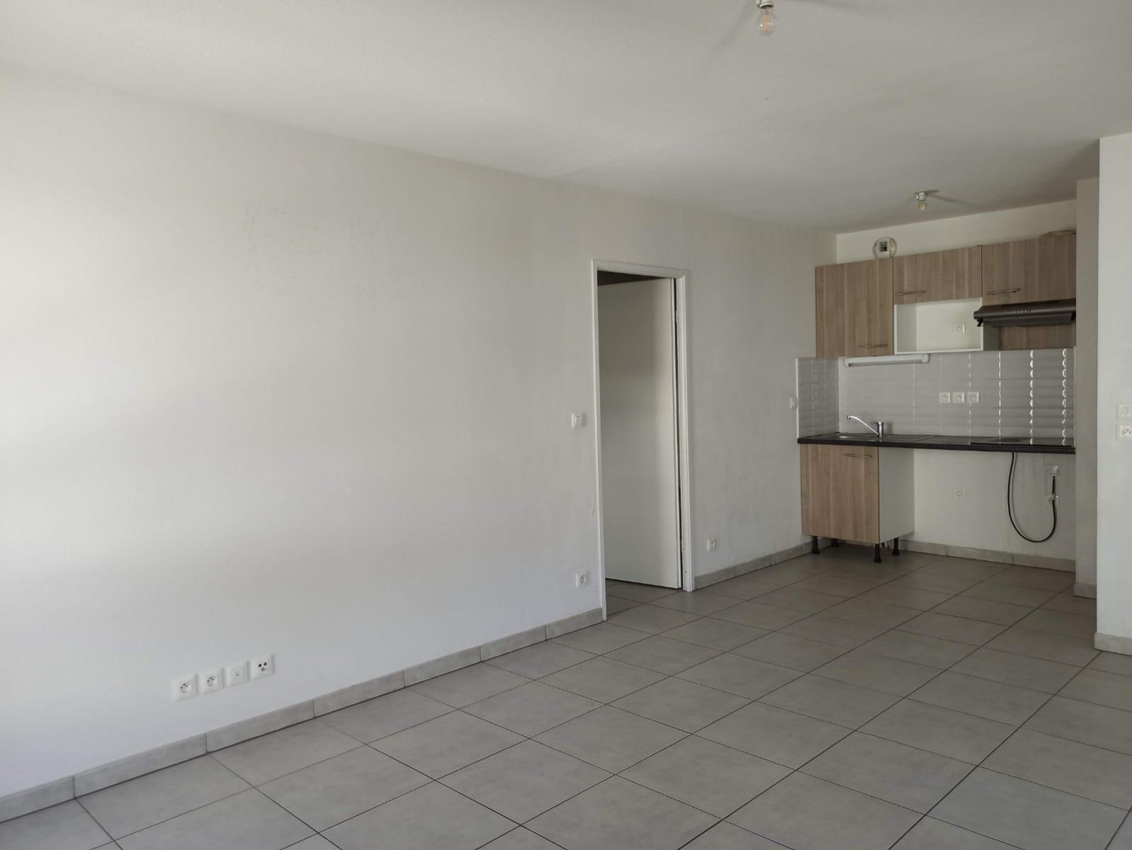 
                                                Vente
                                                 Appartement 3 pièces