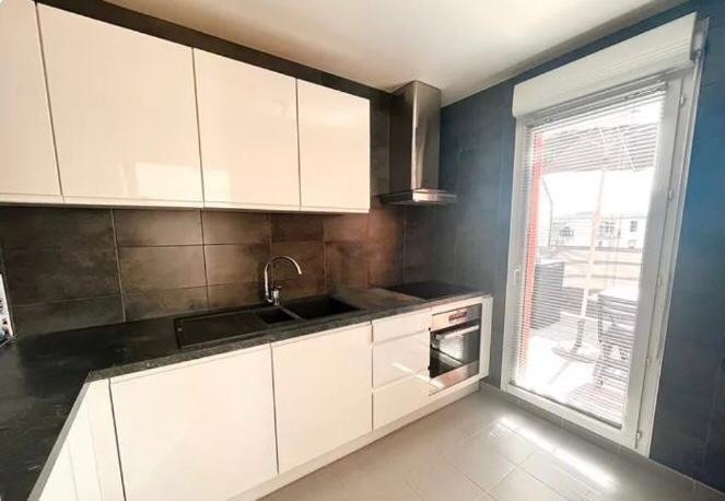 
                                                Vente
                                                 Appartement 3 pièces