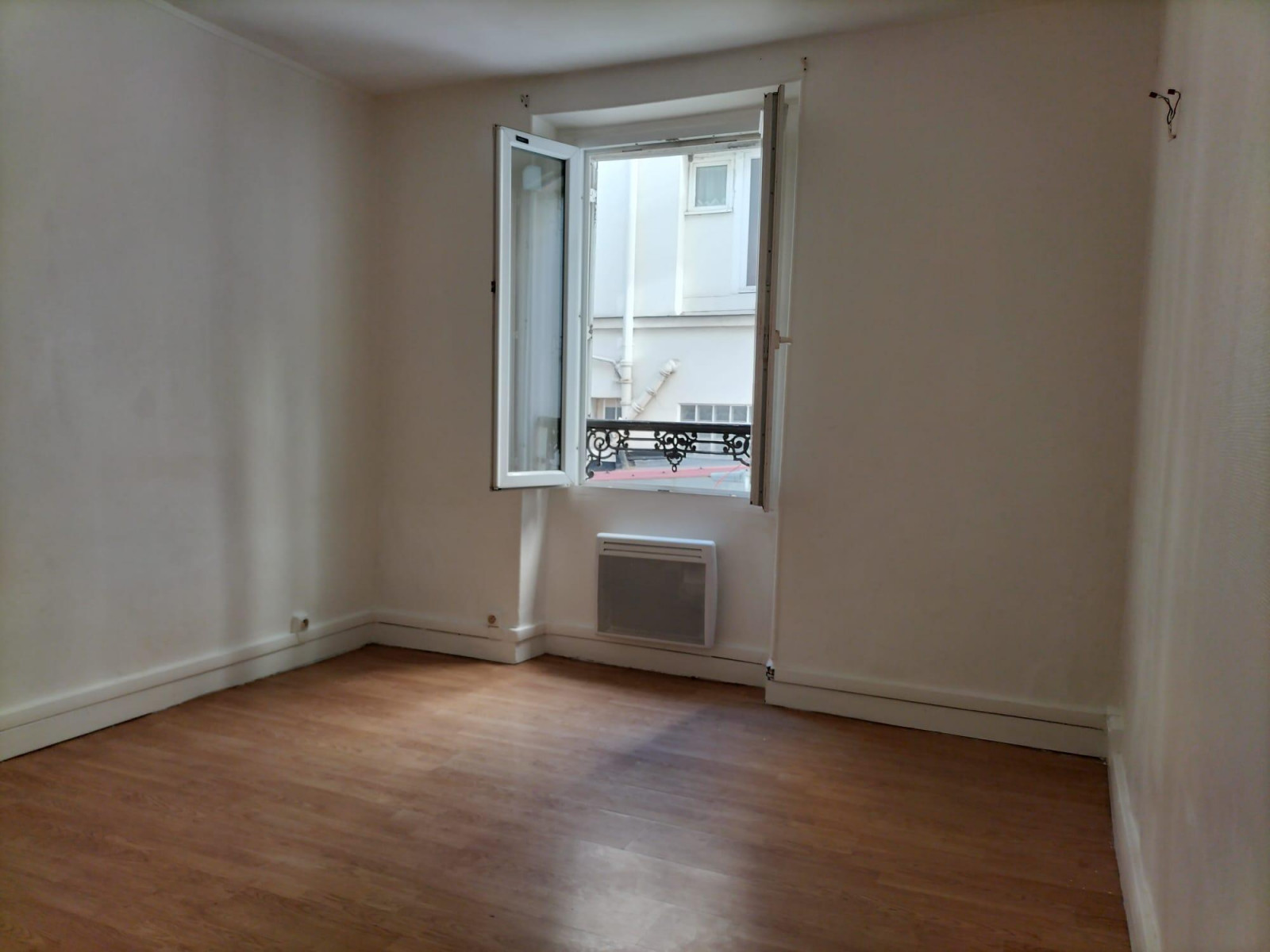 
                                                Vente
                                                 Appartement 3 pièces