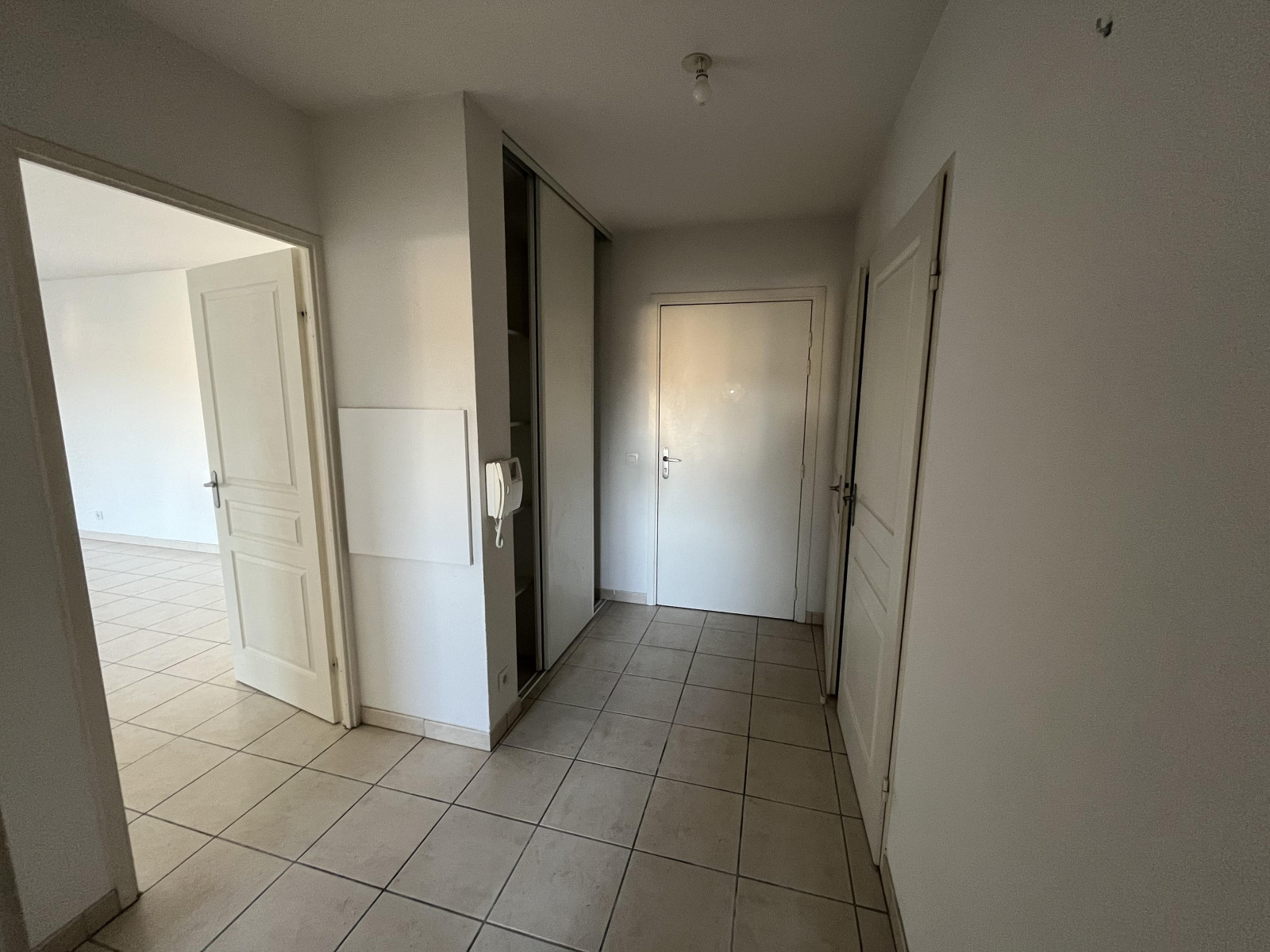 
                                                Vente
                                                 Appartement 3 pièces