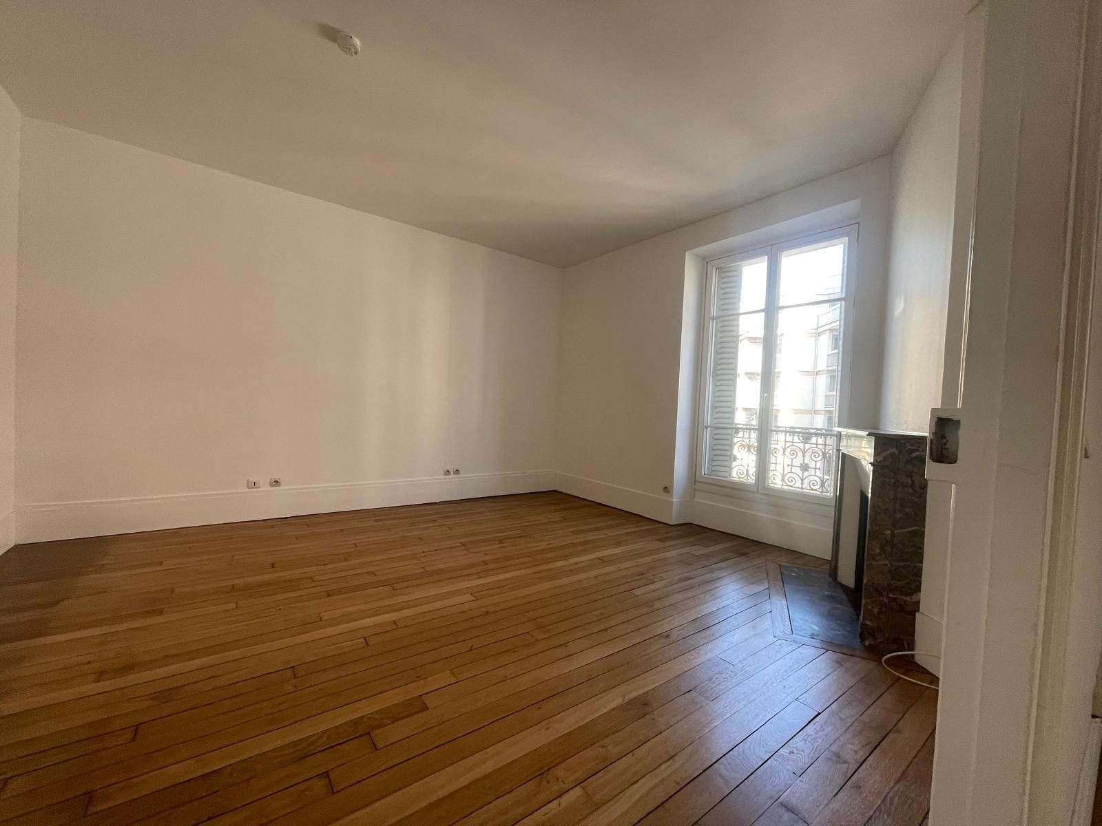 
                                                Vente
                                                 Appartement 3 pièces