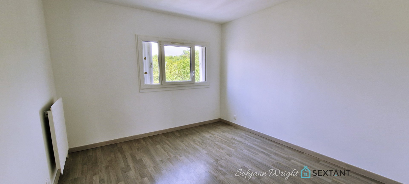 
                                                Vente
                                                 Appartement 3 pièces 74 m2 NOISY LE GRAND