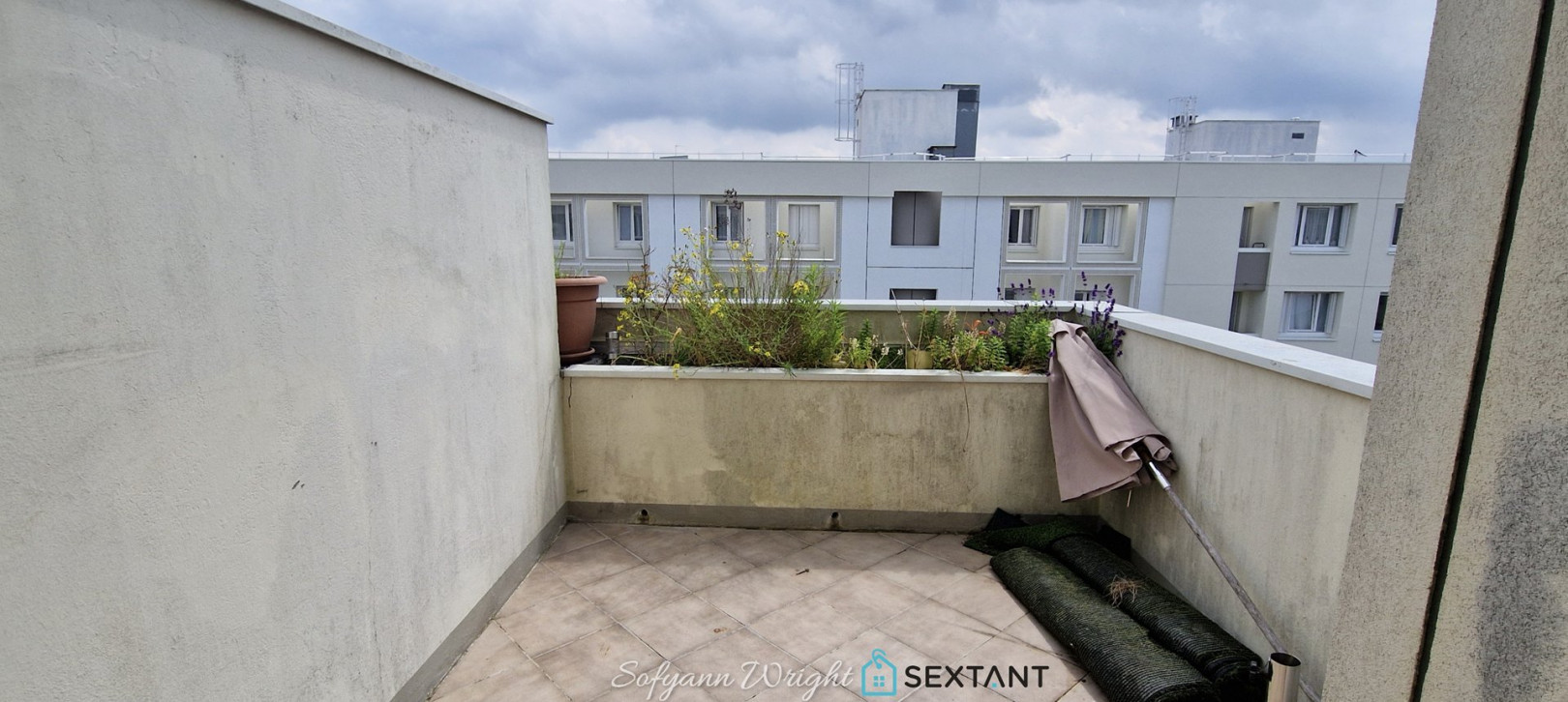 
                                                Vente
                                                 Appartement 3 pièces 74 m2 NOISY LE GRAND