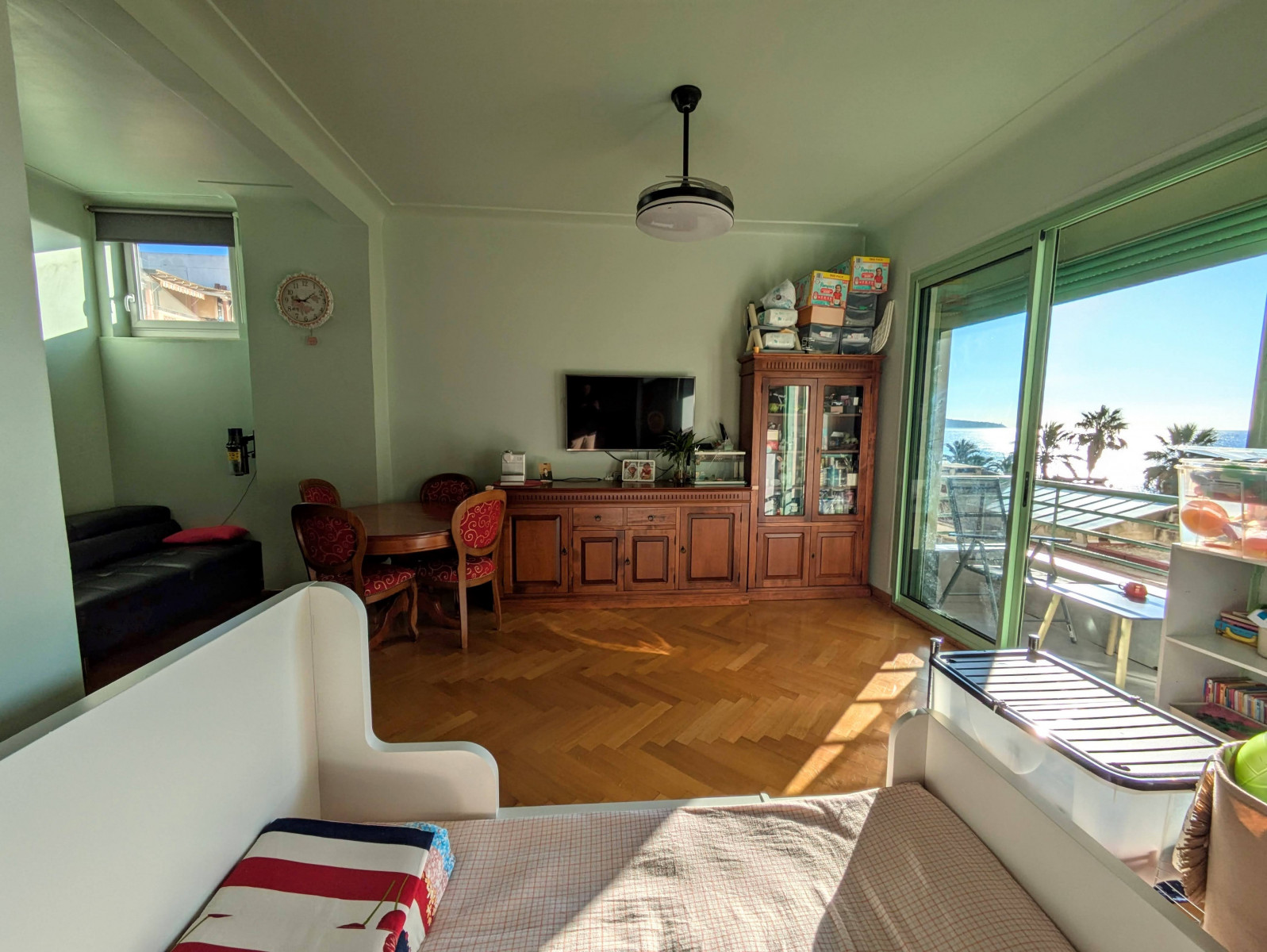 
                                                Vente
                                                 Appartement 3 pieces a vendre Nice Promenade des anglais au calme avec VUE MER