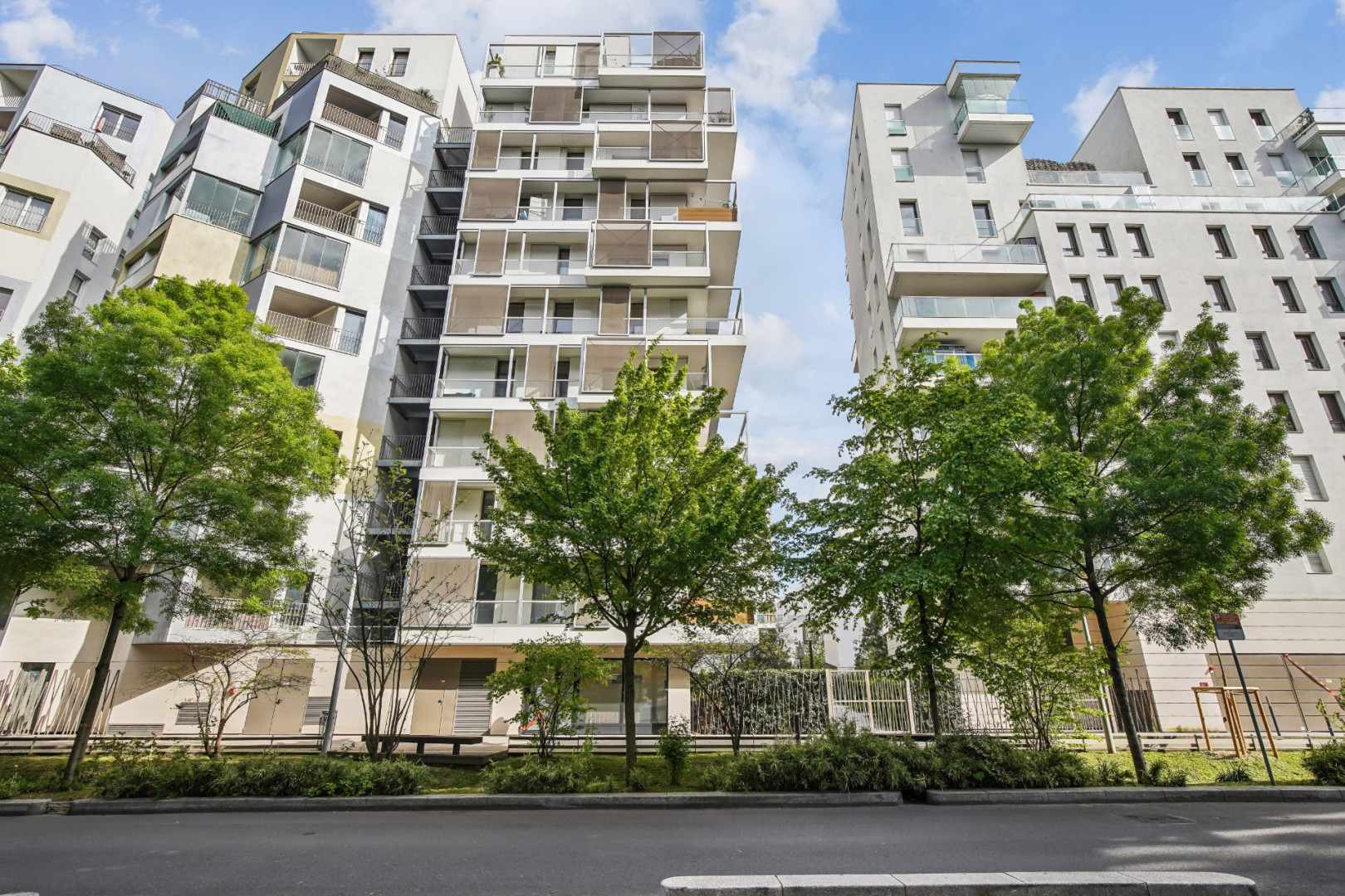 
                                                Vente
                                                 Appartement 3 pièces avec balcon + Parking