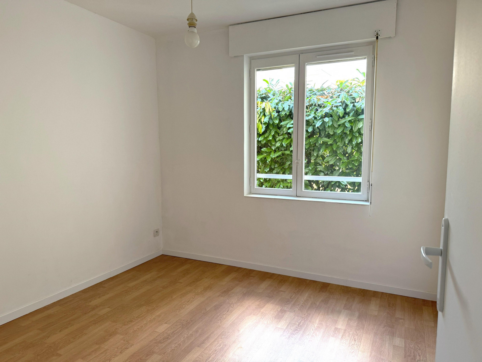 
                                                Vente
                                                 Appartement 3 pièces lumineux avec jardin privatif