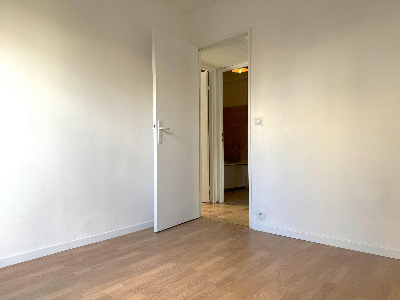 
                                                Vente
                                                 Appartement 3 pièces lumineux avec jardin privatif