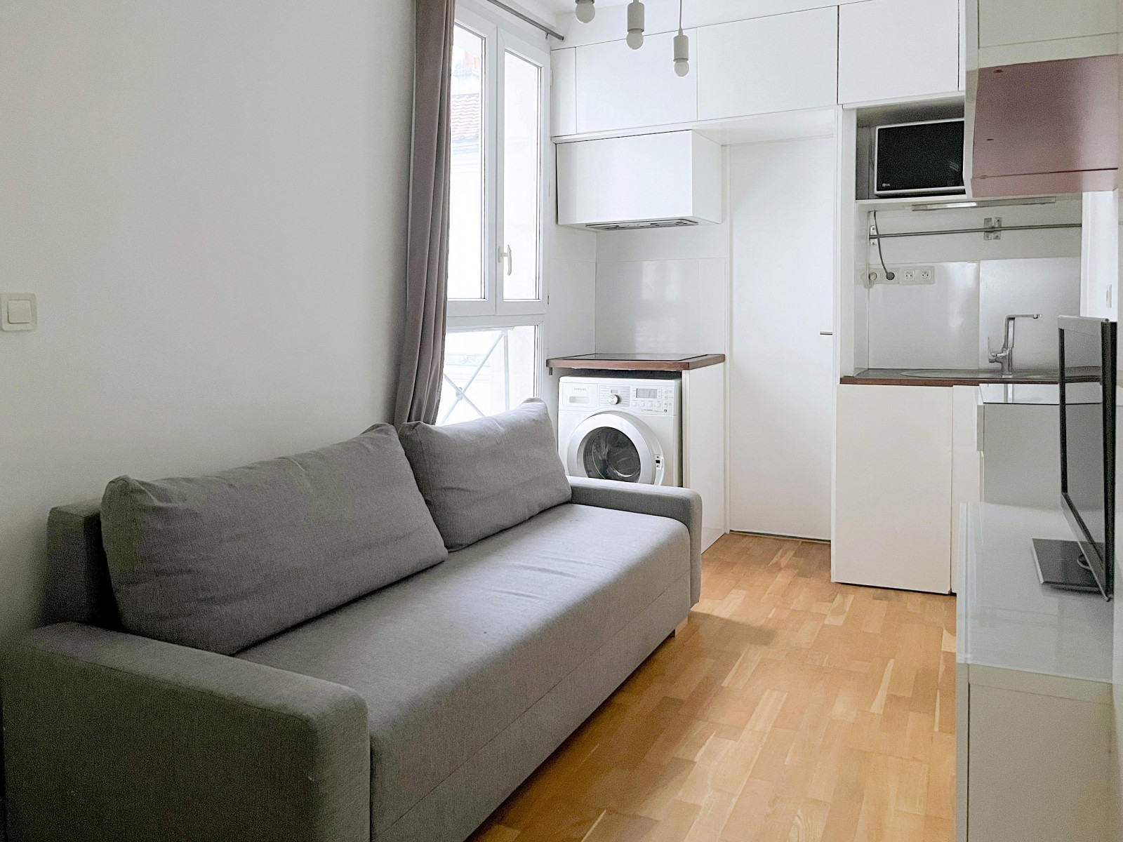 
                                                Vente
                                                 Appartement 3 pièces, optimisé et lumineux.