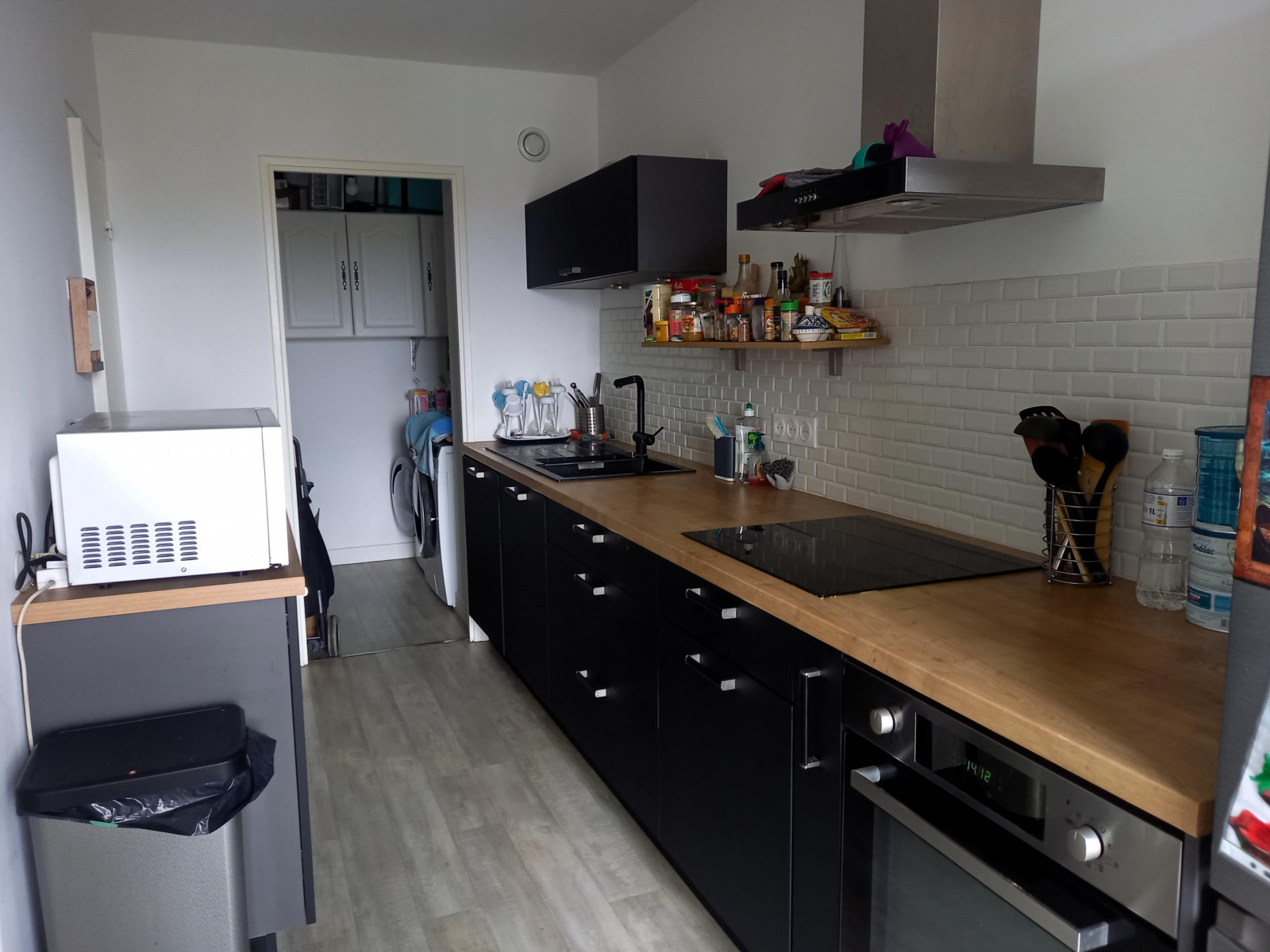 
                                                Vente
                                                 Appartement 3 pièces refait à neuf en 2020