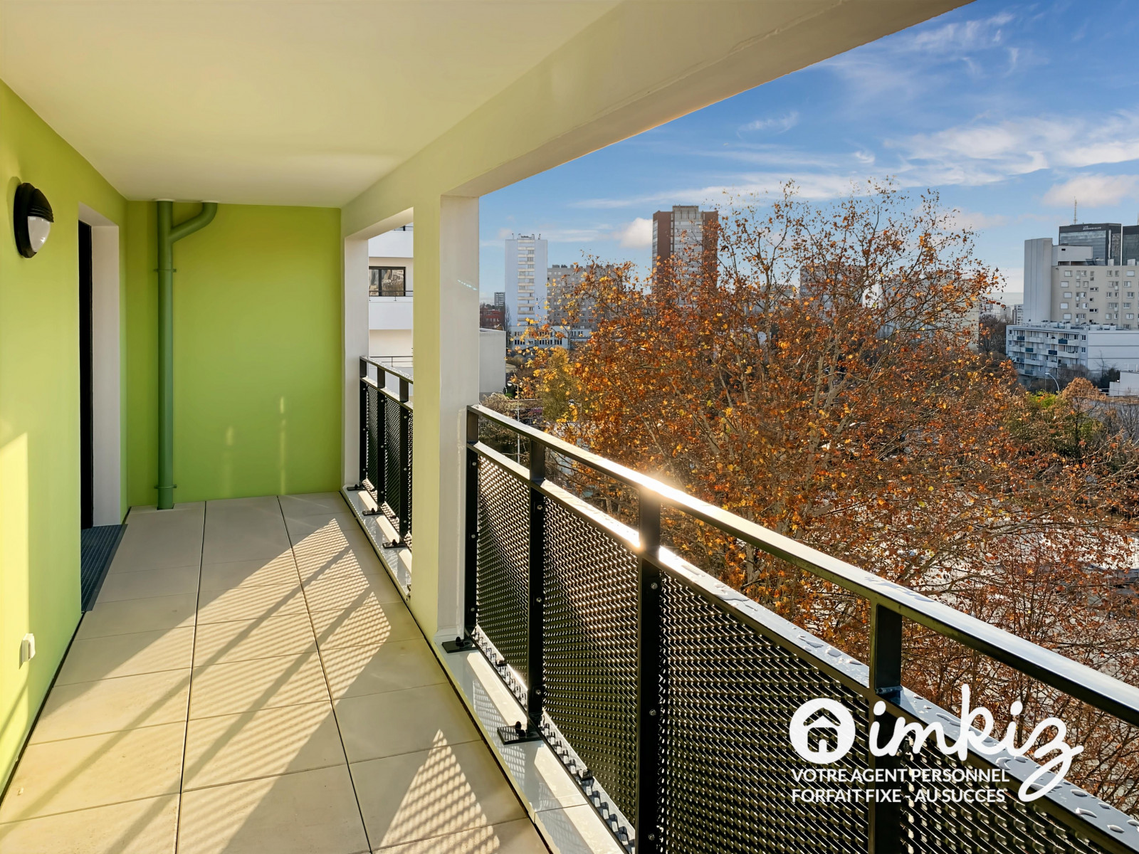 
                                                Vente
                                                 Appartement 3p  avec loggia vue sur la Tour Eiffel