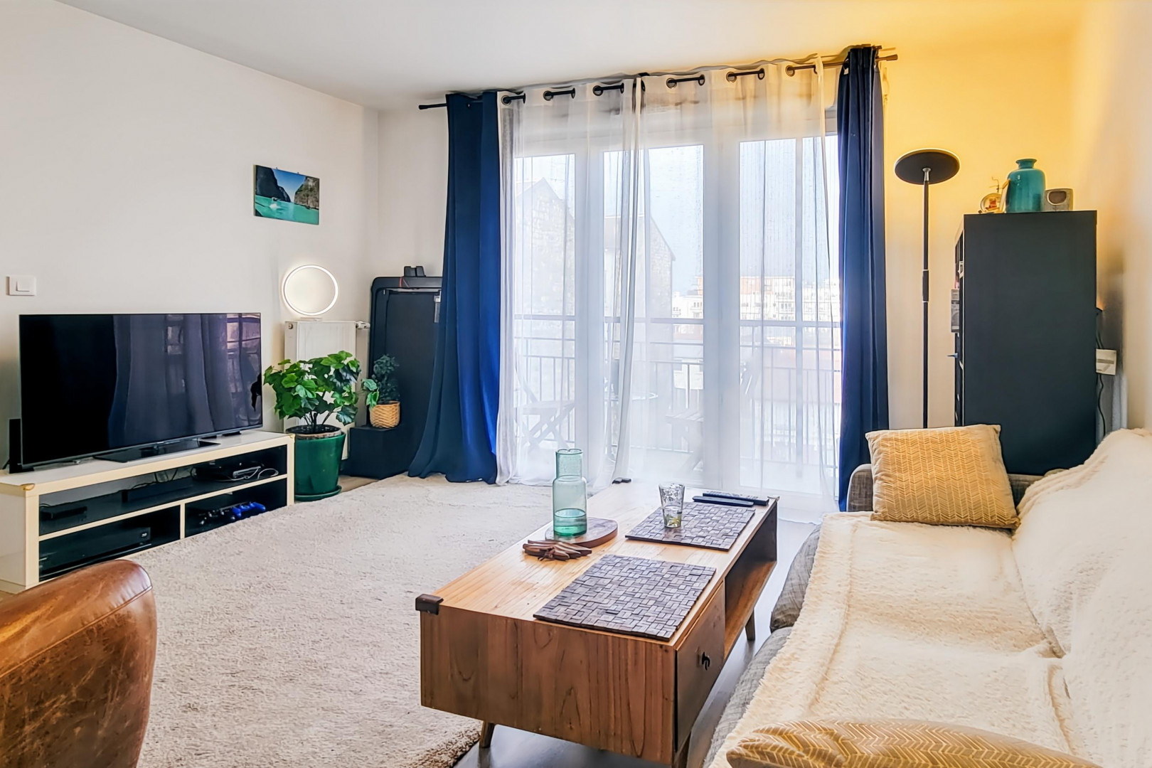 
                                                Vente
                                                 Appartement 4 pièces 2017 Métro Gabriel PérI