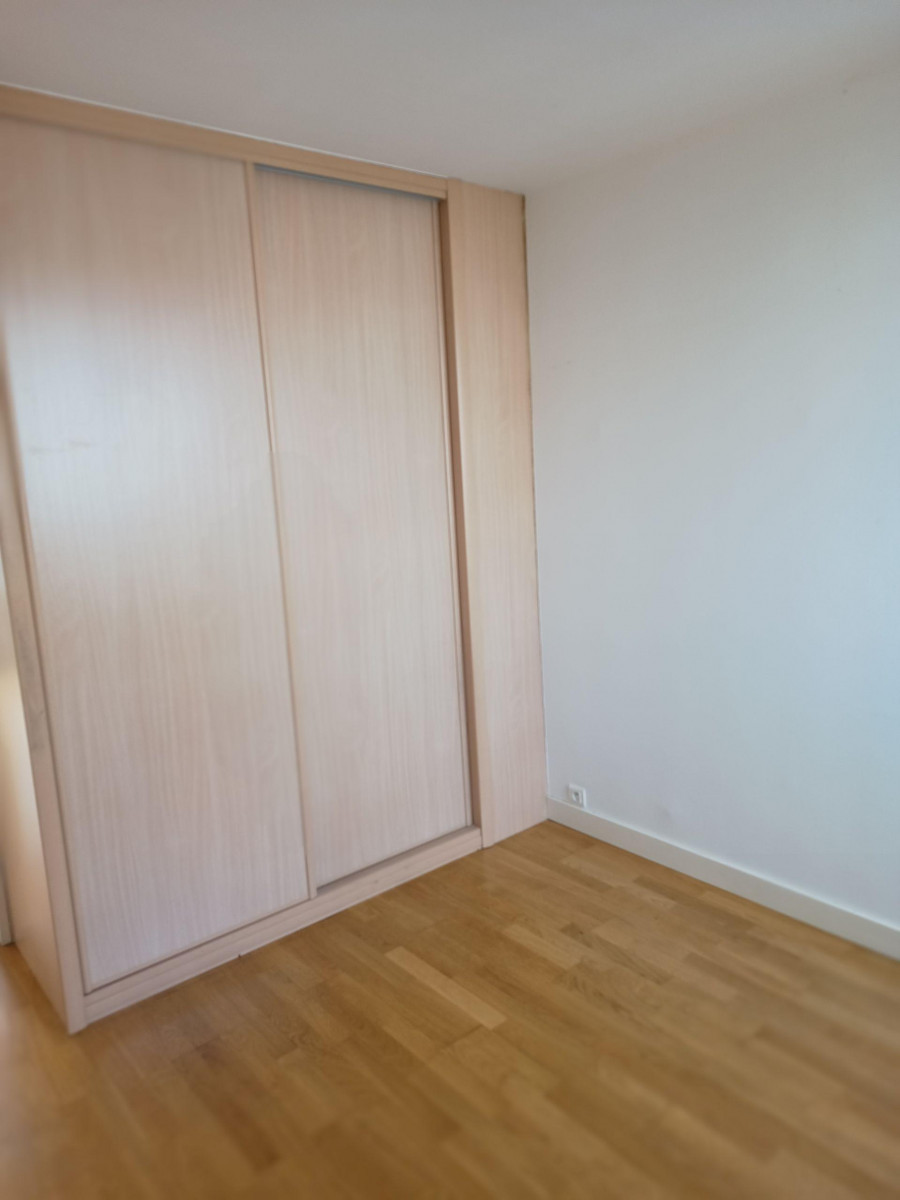 
                                                Vente
                                                 Appartement 4 pièces