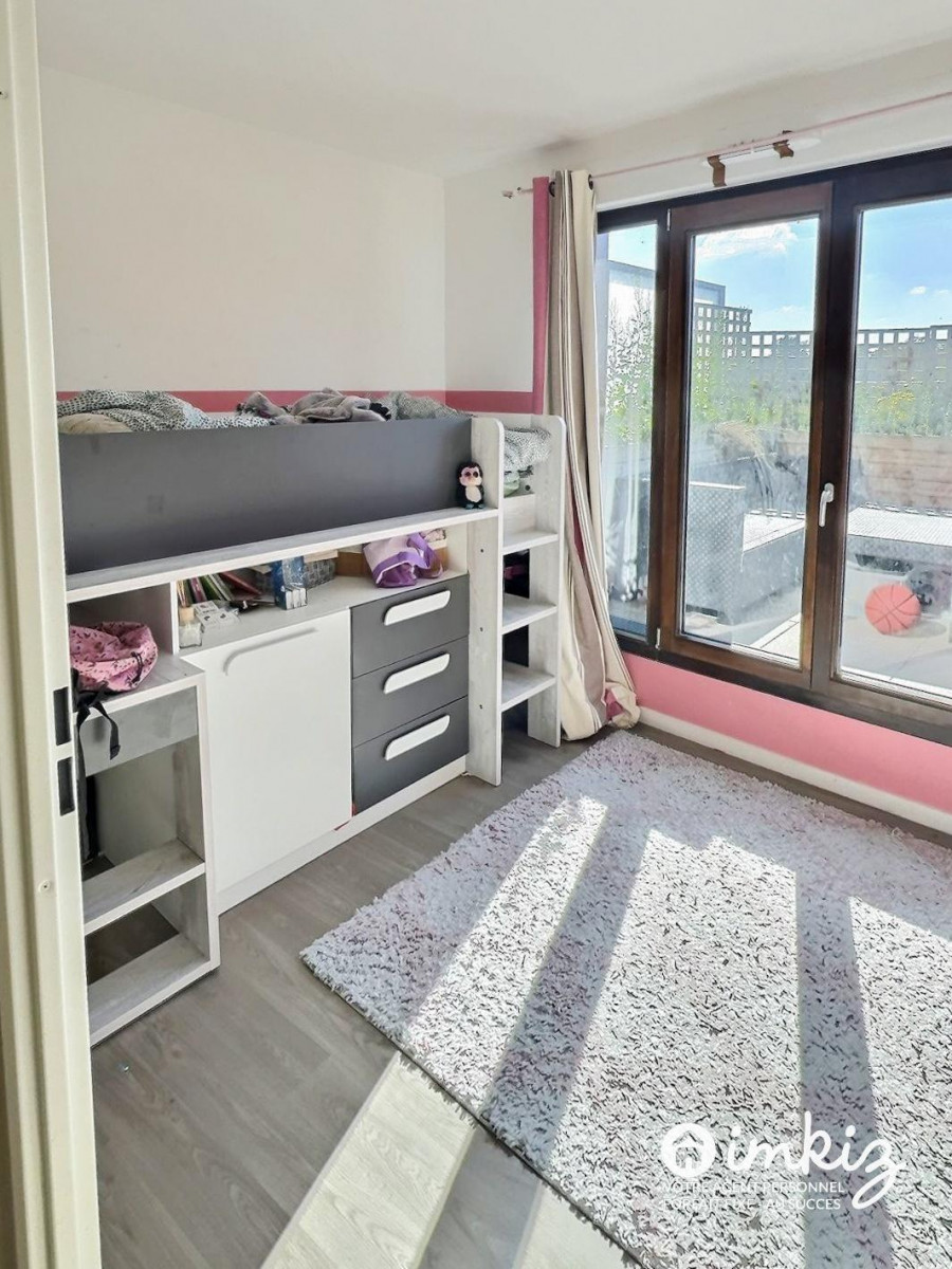 
                                                Vente
                                                 Appartement 4 pièces