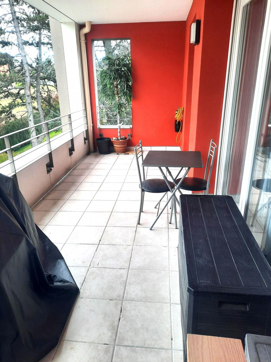 
                                                Vente
                                                 Appartement 4 pièces avec balcon et garage