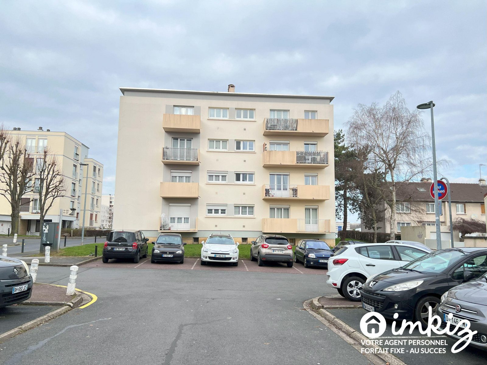 
                                                Vente
                                                 Appartement 4 pièces, balcon