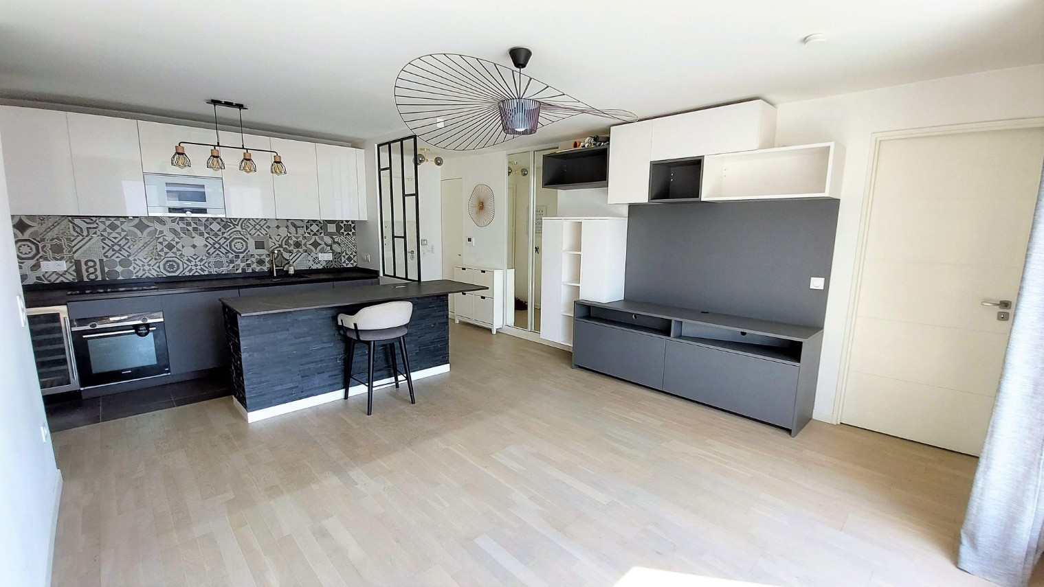 
                                                Vente
                                                 Appartement 4p 79m² avec toit-terrasse à Garches