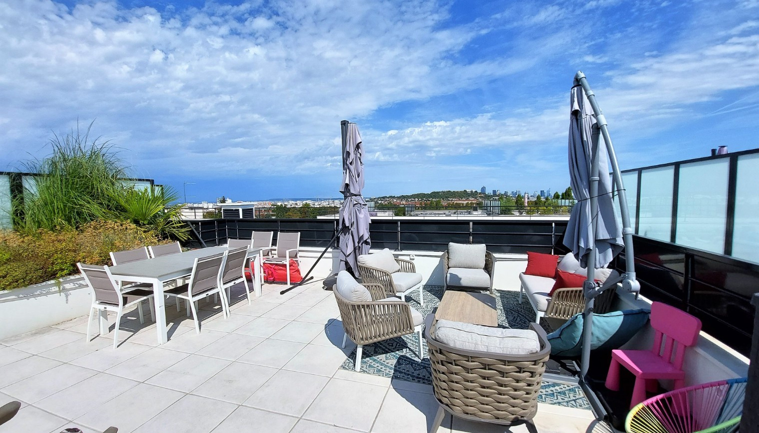 
                                                Vente
                                                 Appartement 4p 79m² avec toit-terrasse à Garches