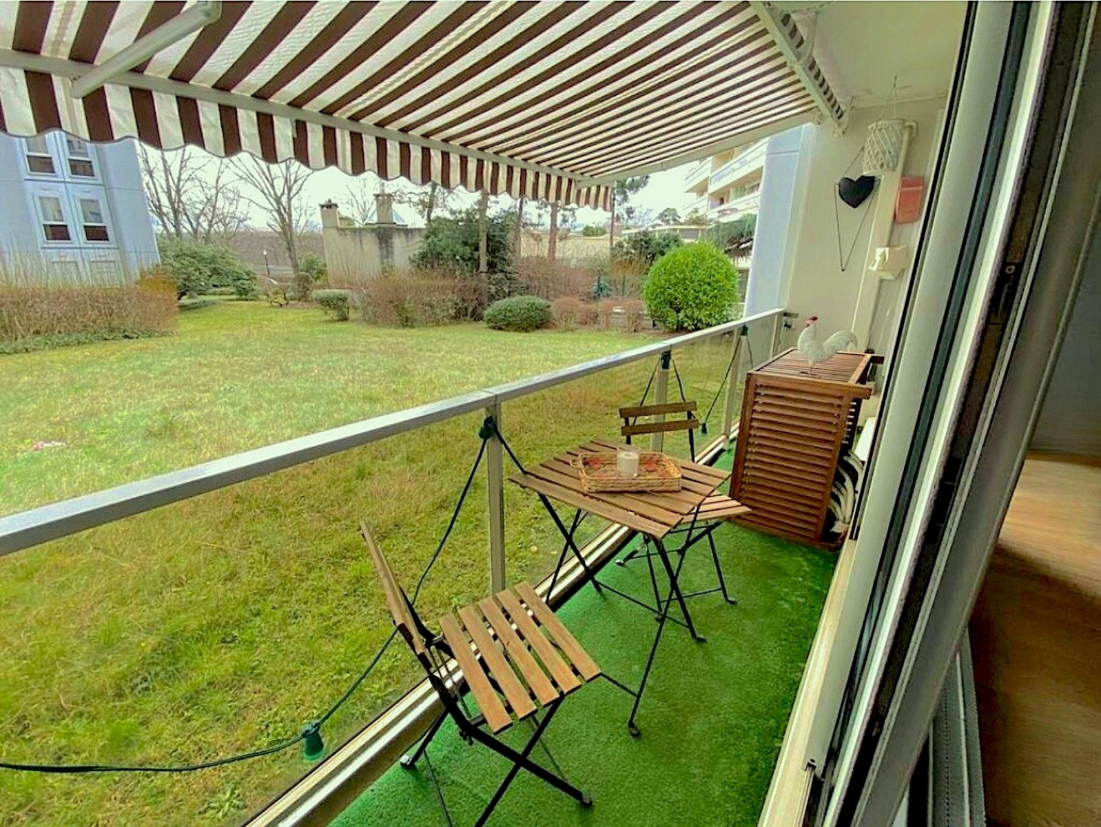 
                                                Vente
                                                 Appartement 5 pièces avec balcon - 4 chambres