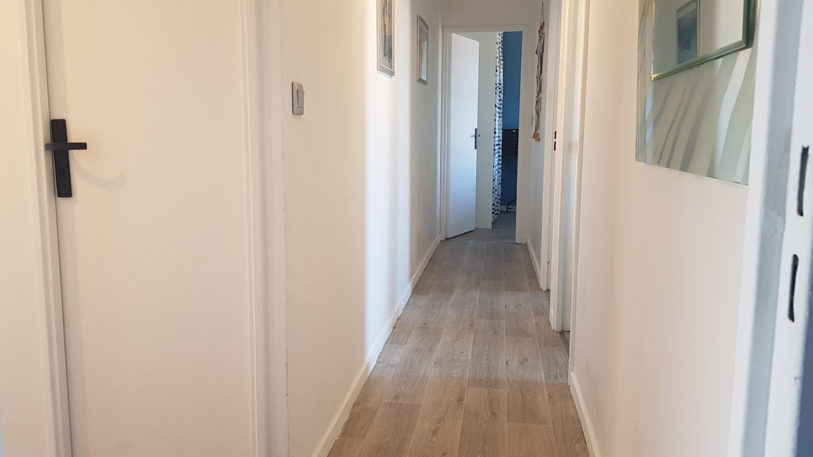 
                                                Vente
                                                 Appartement 5 pièces lumineux, très calme