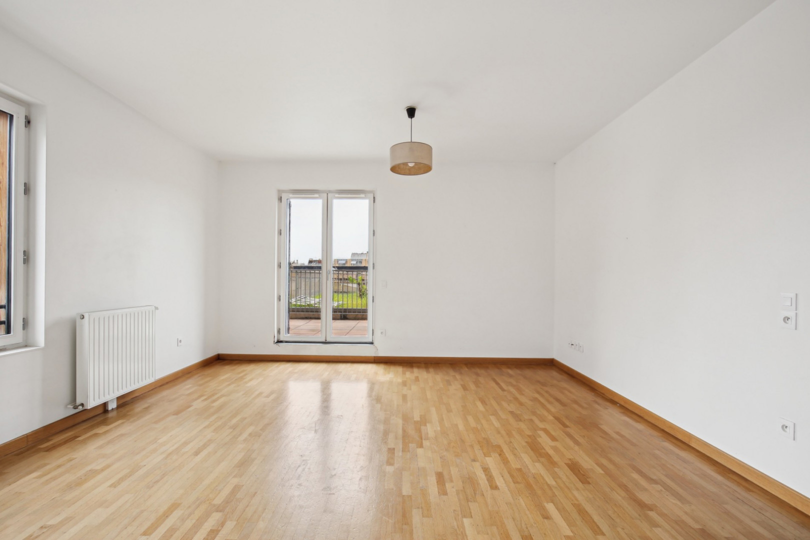 
                                                Vente
                                                 Appartement 62 m² - Hyper Centre Bordeaux