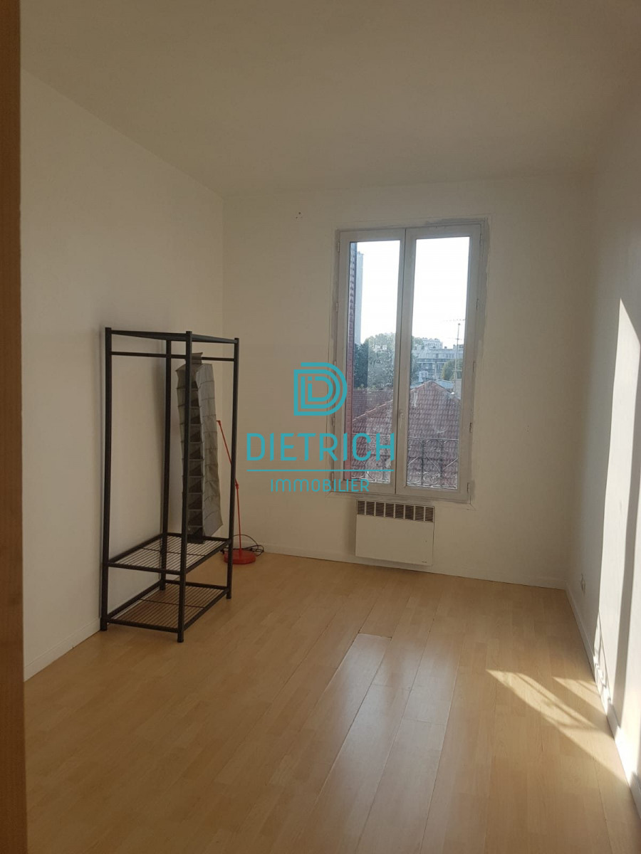 
                                                Vente
                                                 Appartement à vendre Aubervilliers