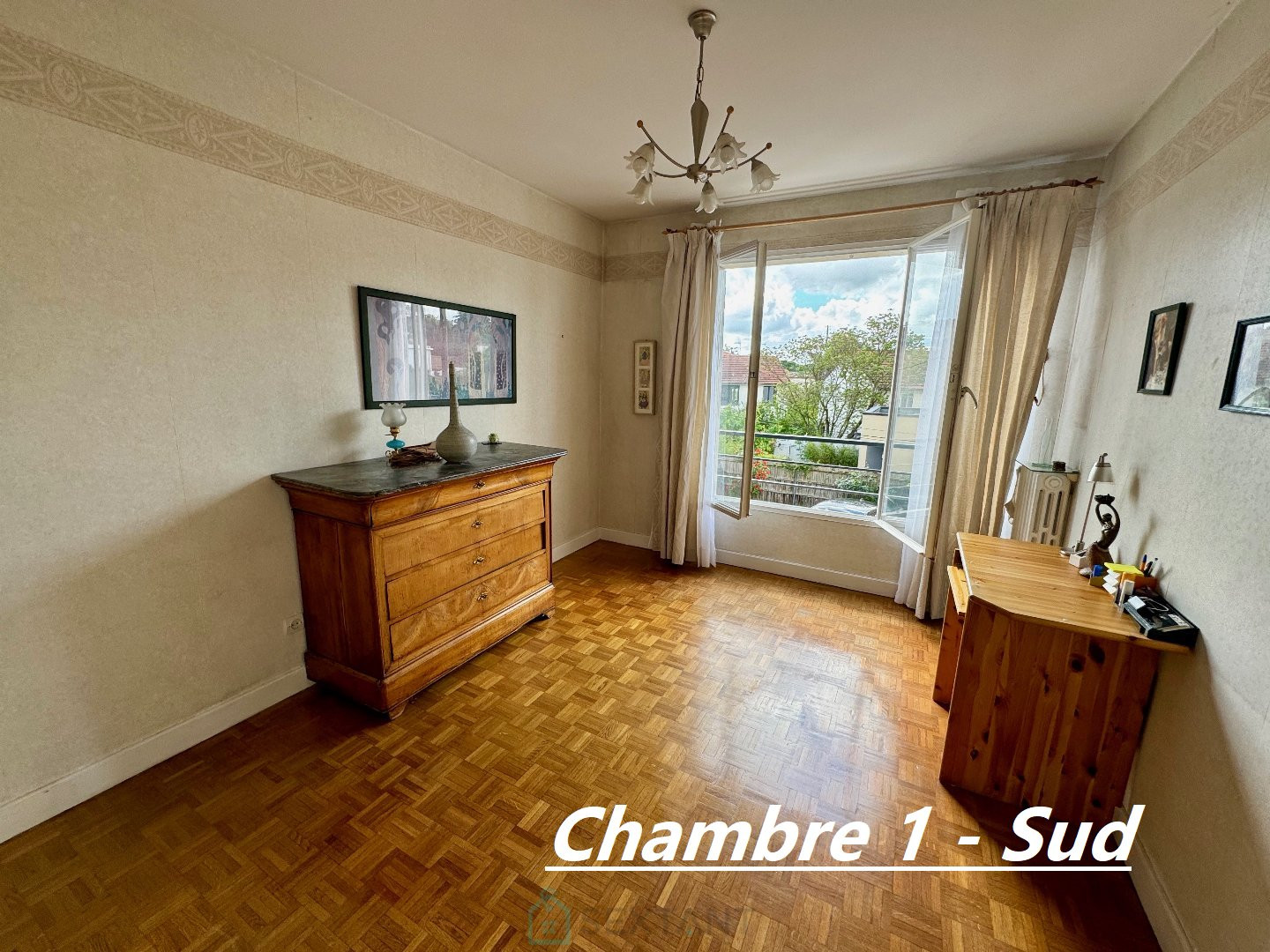 
                                                Vente
                                                 Appartement avec parking et balcon