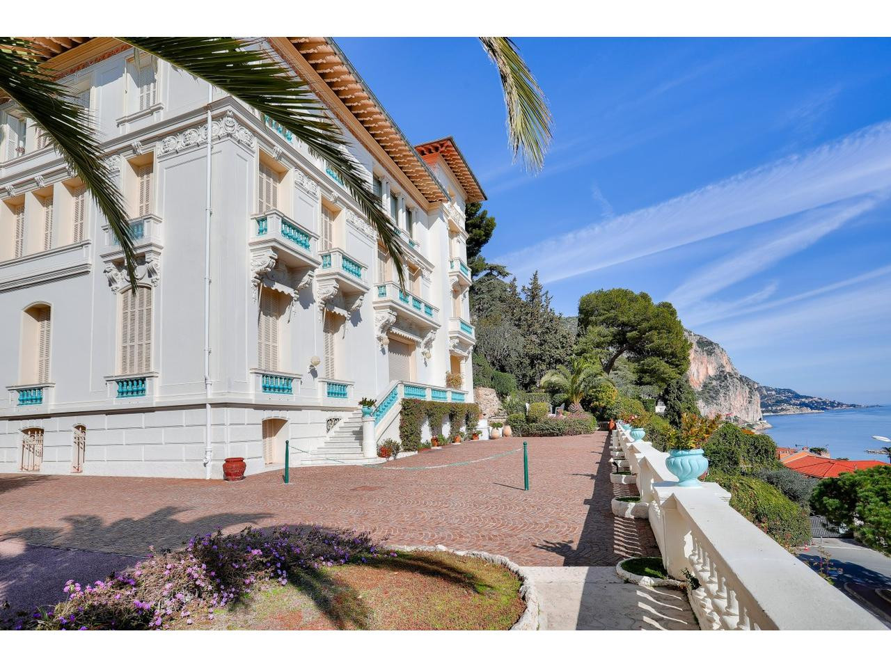 
                                                Vente
                                                 Appartement  avec vue panoramique sur Saint-Jean-Cap-Ferrat