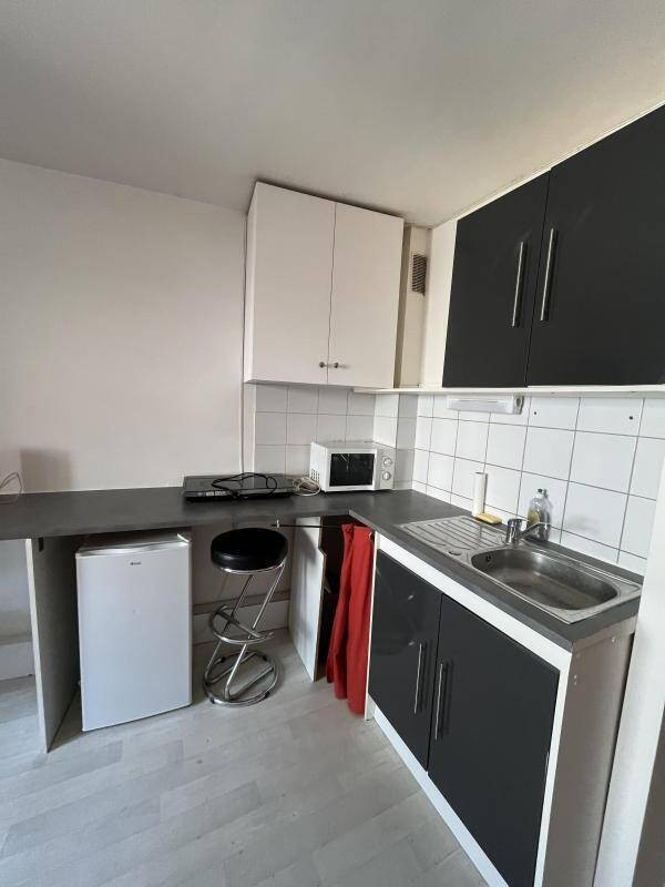 
                                                Location
                                                 appartement chambre 1 pièce 13 m²