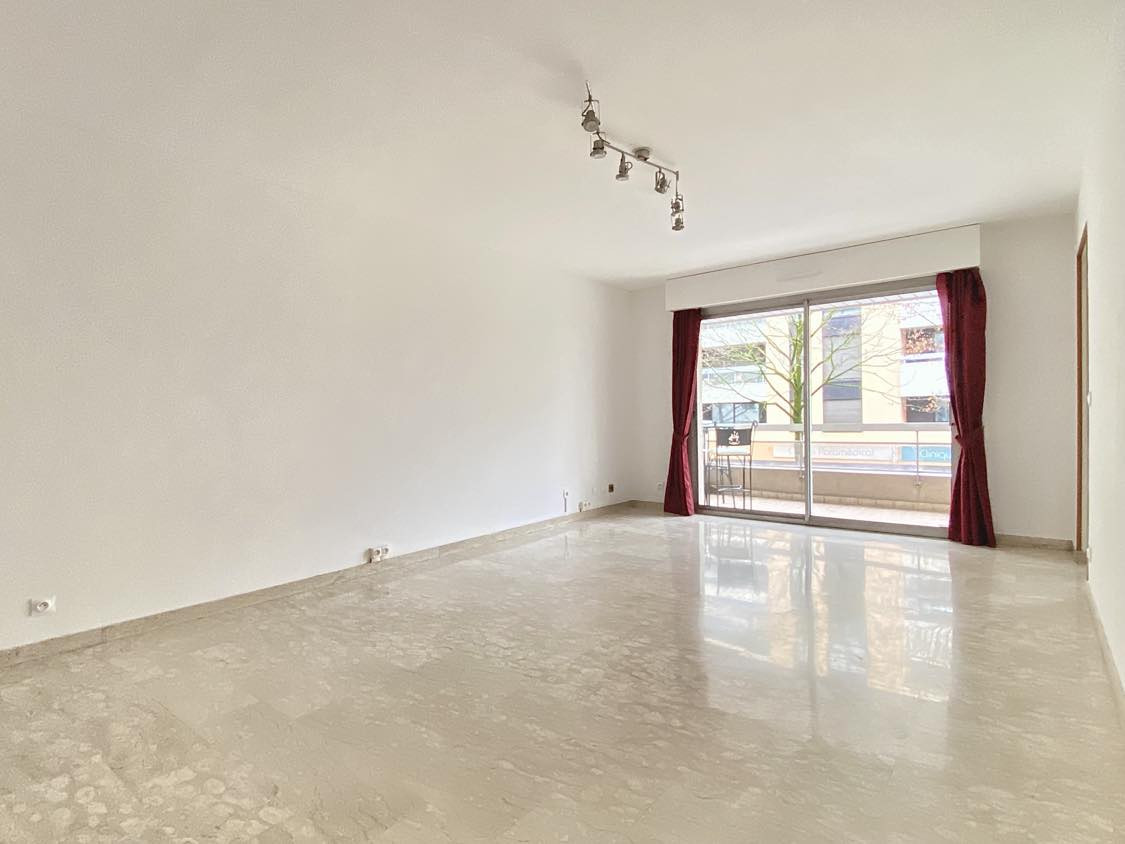 
                                                Vente
                                                 Appartement dans le triangle d'or d'Annecy 3