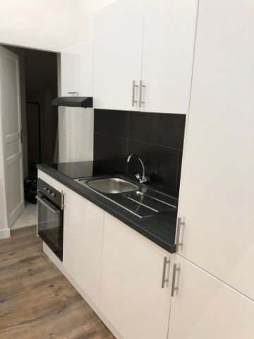 
                                                Colocation
                                                 APPARTEMENT DE 2 PIÈCES Meublée