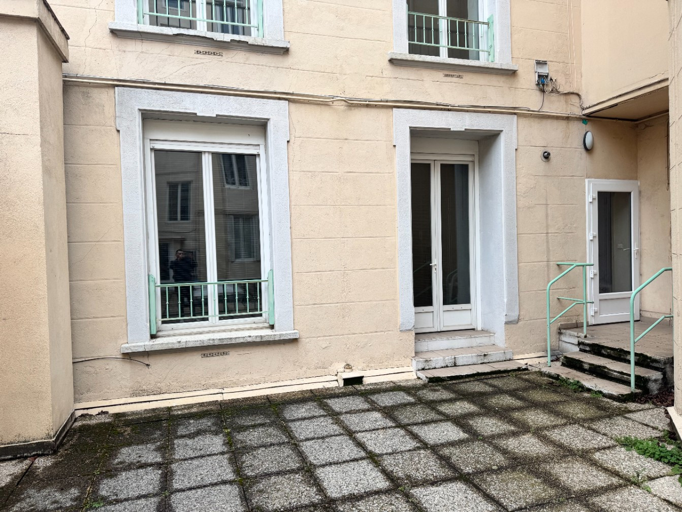 
                                                Vente
                                                 Appartement duplex de 73 m² en Hyper centre