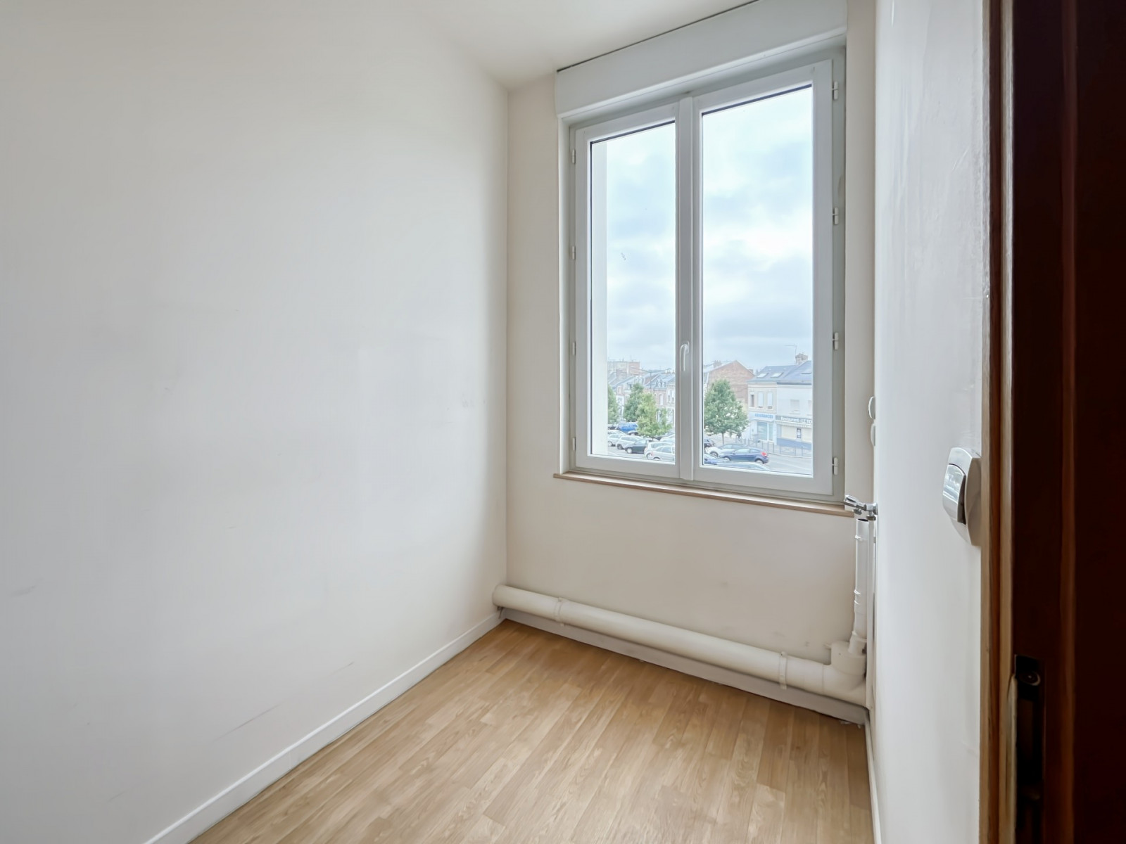 
                                                Location
                                                 Appartement en duplex dans résidence 130m2