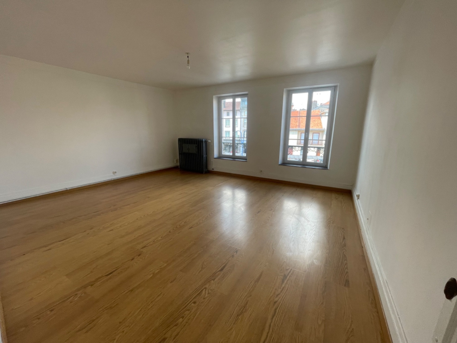 
                                                Location
                                                 Appartement F3 lumineux de 51m²