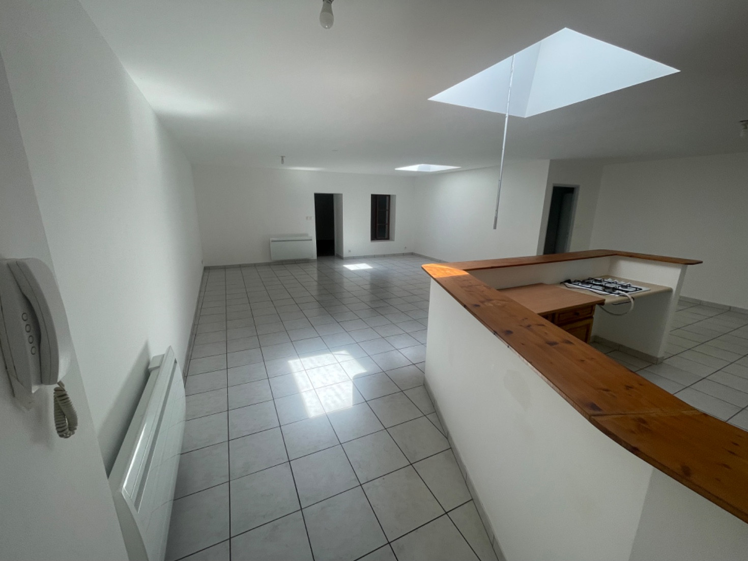 
                                                Location
                                                 Appartement F3 lumineux de 67m²