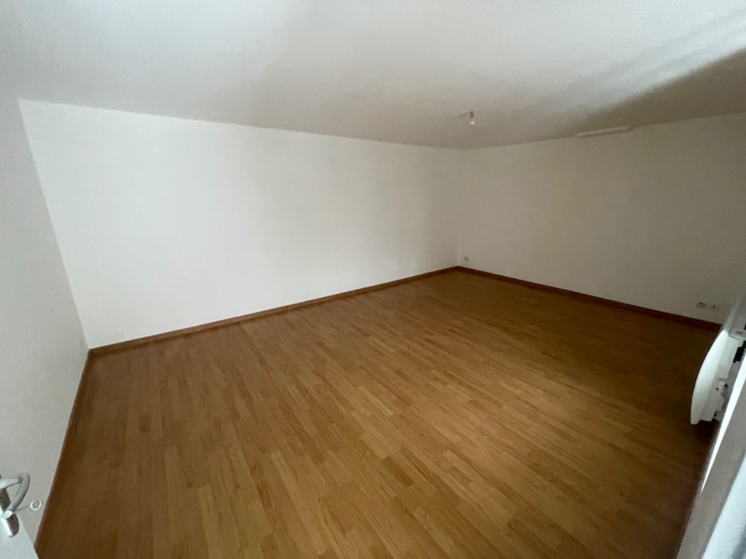 
                                                Location
                                                 Appartement F3 lumineux de 67m²