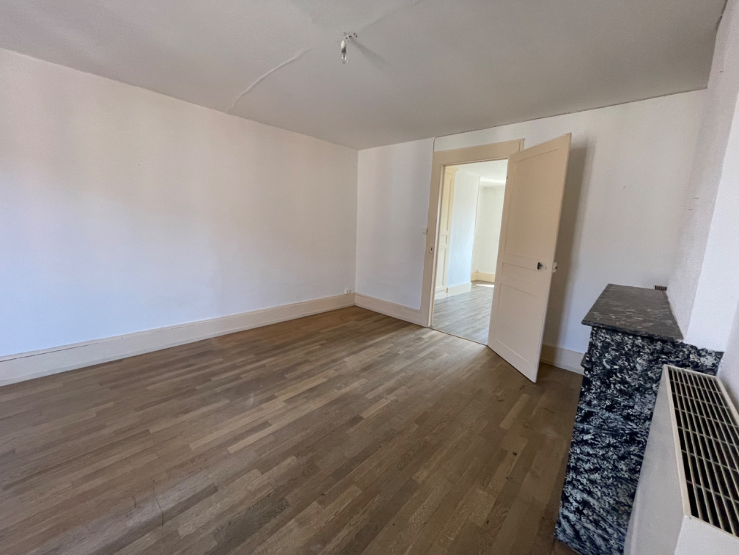 
                                                Location
                                                 Appartement F3 lumineux de 70m²