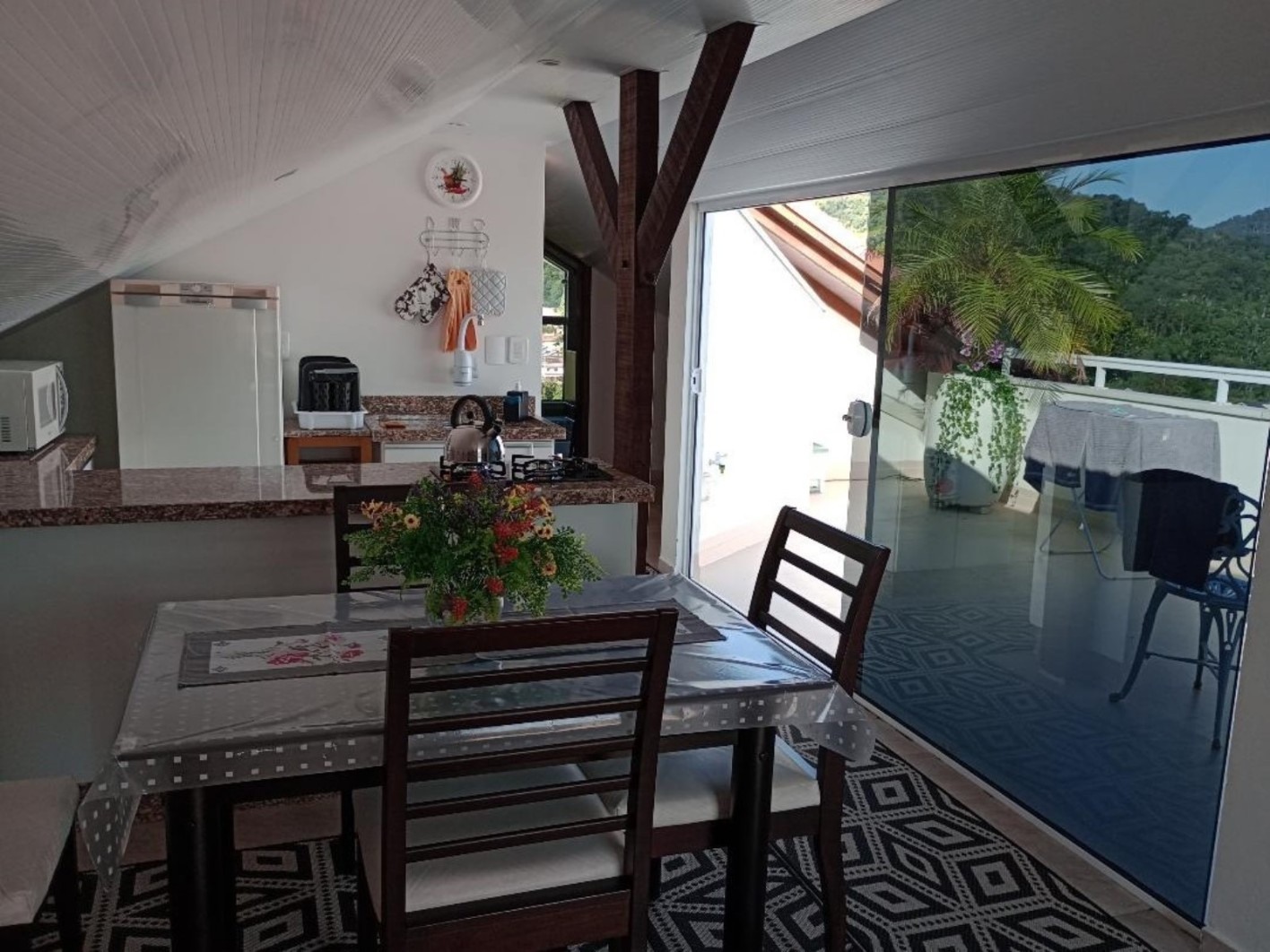 
                                                Location de vacances
                                                 APPARTEMENT AU BRÉSIL: https://abnb.me/U8YovZ2gVxb