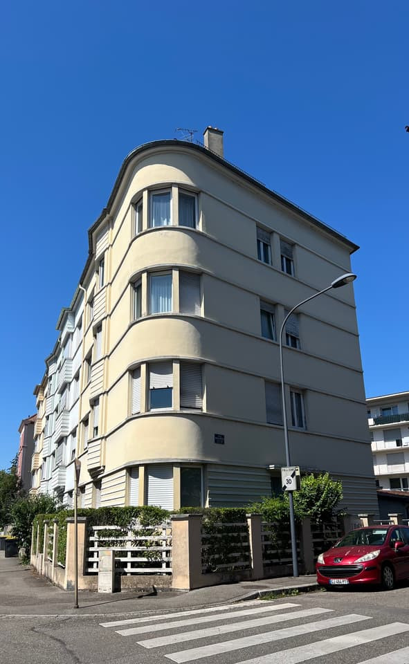 
                                                Vente
                                                 Appartement lumineux avec Balcon et Garage