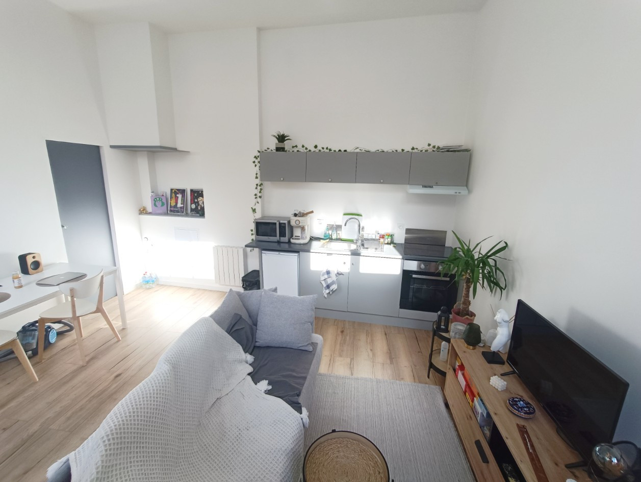 
                                                Location
                                                 Appartement meublé de standing 1 chambre