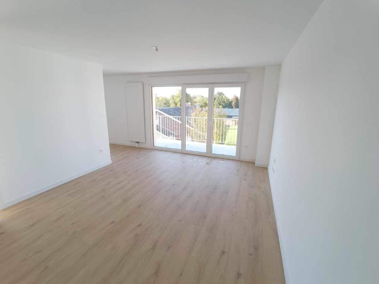 
                                                Location
                                                 Appartement neuf, T3, Rivery