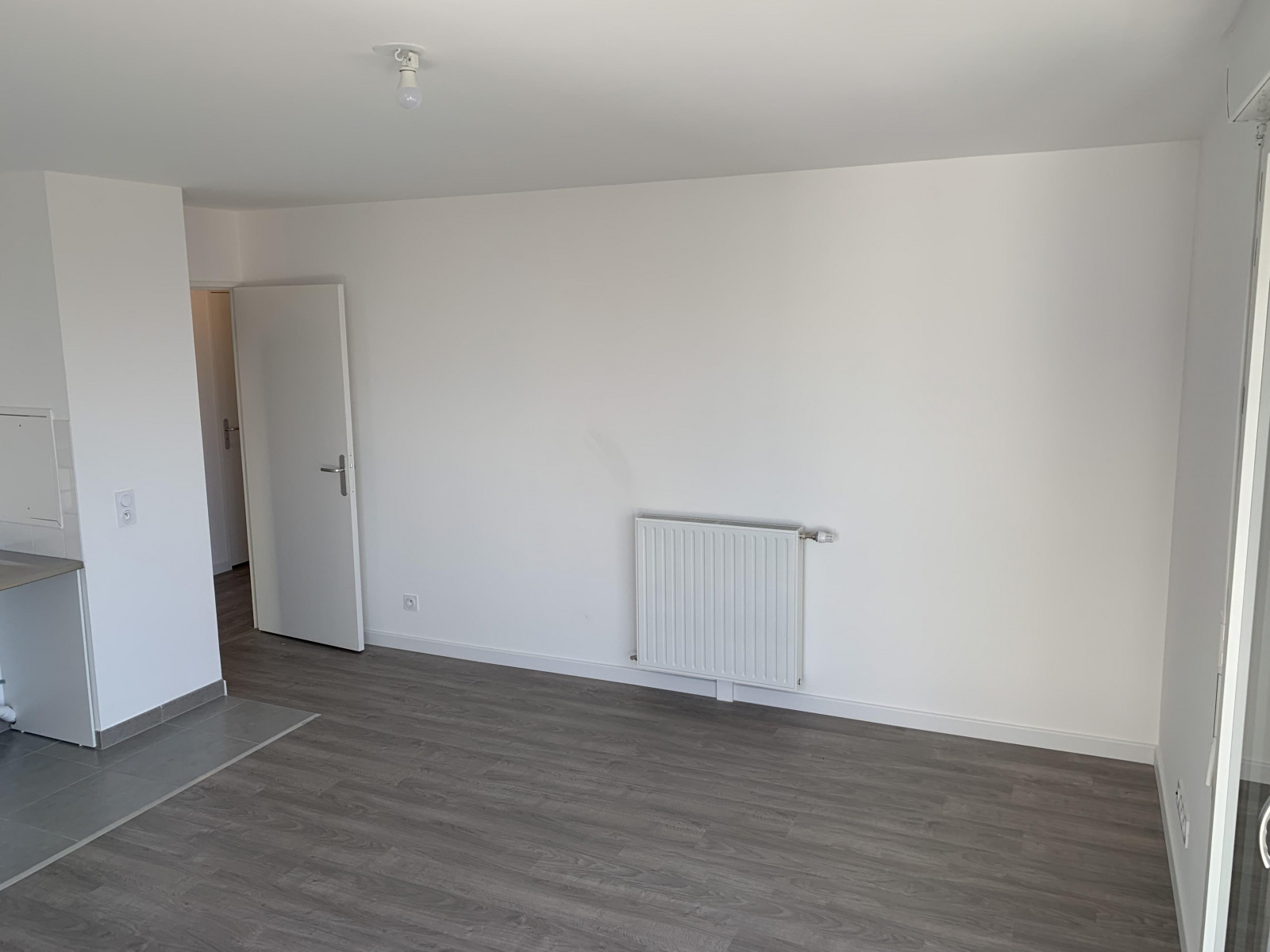 
                                                Vente
                                                 Appartement récent,  3p de 62m² avec balcon