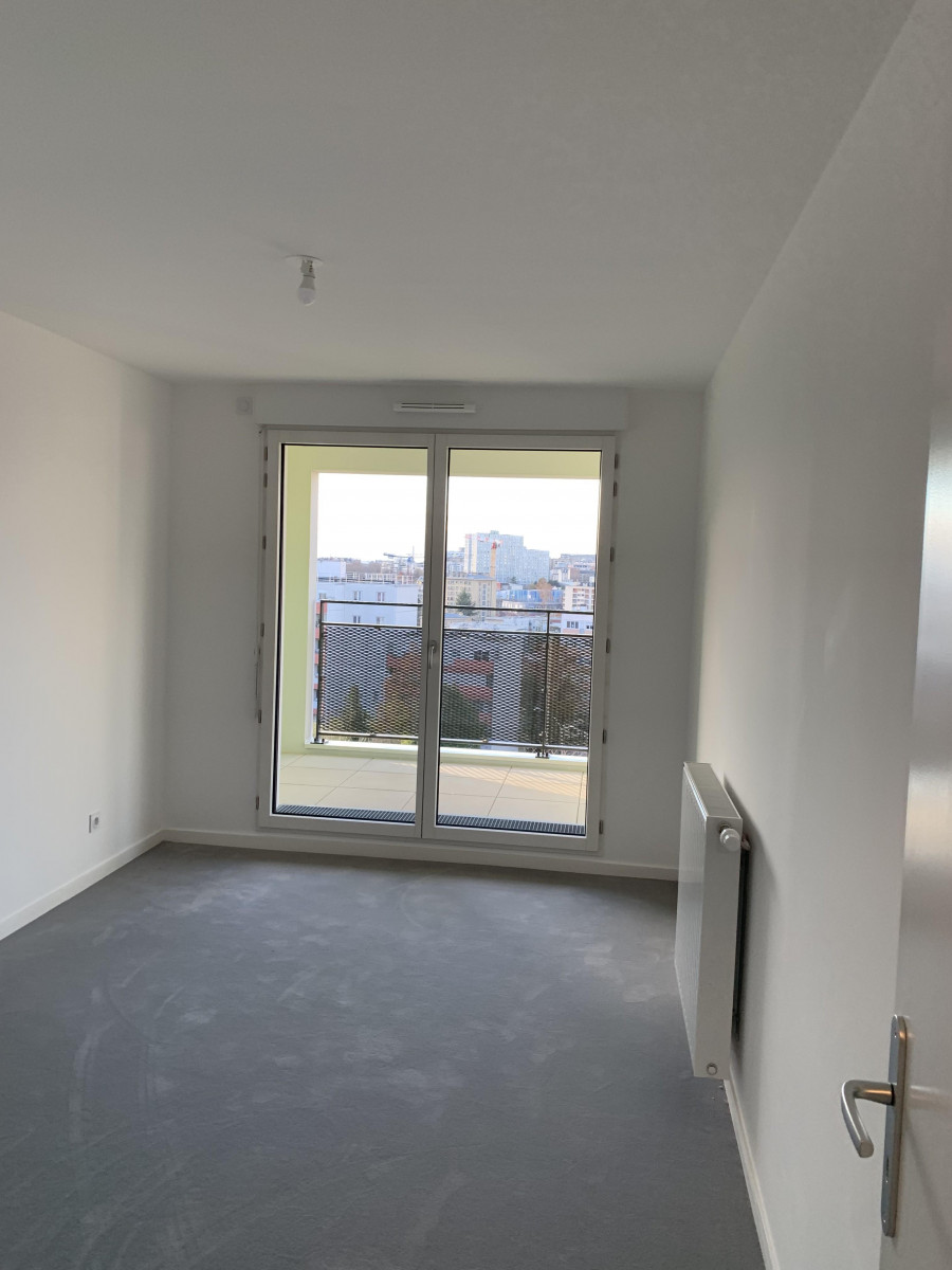 
                                                Vente
                                                 Appartement récent,  3p de 62m² avec balcon