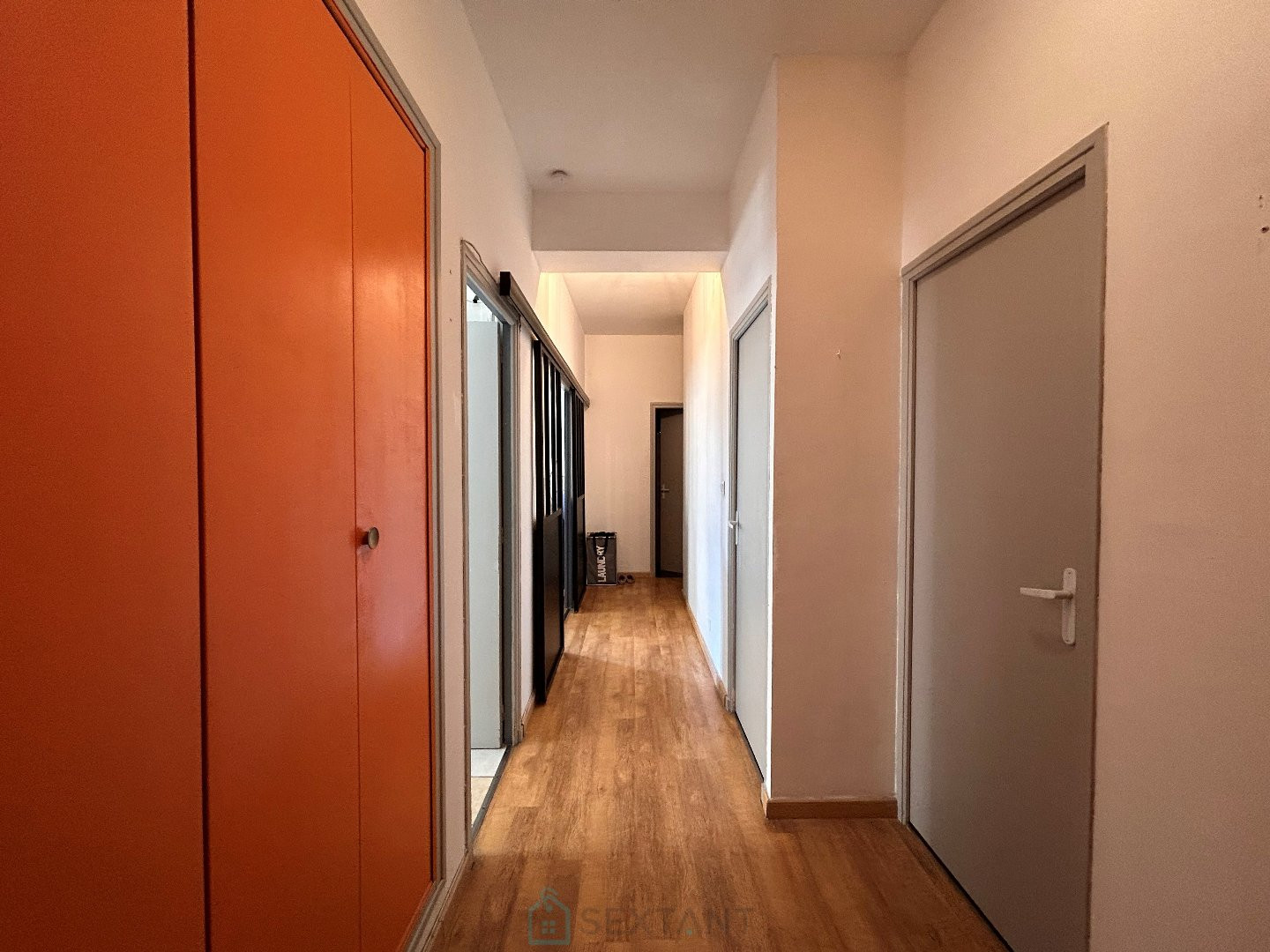 
                                                Vente
                                                 Appartement rénové en centre ville