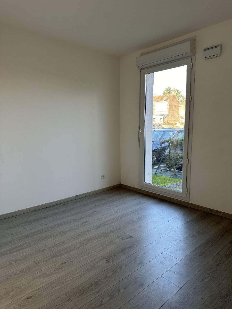 
                                                Vente
                                                 Appartement rez de jardin 